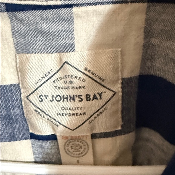 St. John’s Bay Blue and White Checkered Men's Shirt - Picture 2 of 4
